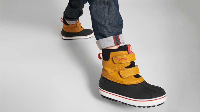 Детские ботинки